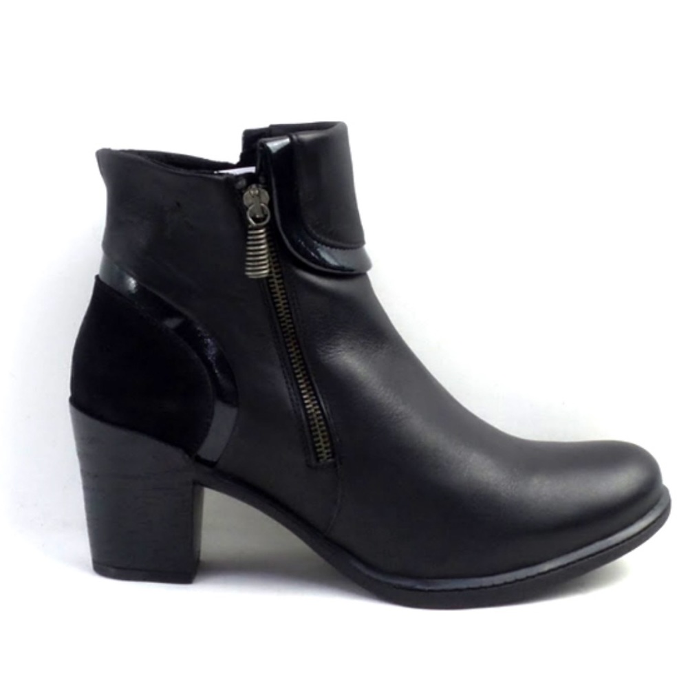 Dromedaris Women's Ginger Leather Side Zip Boots